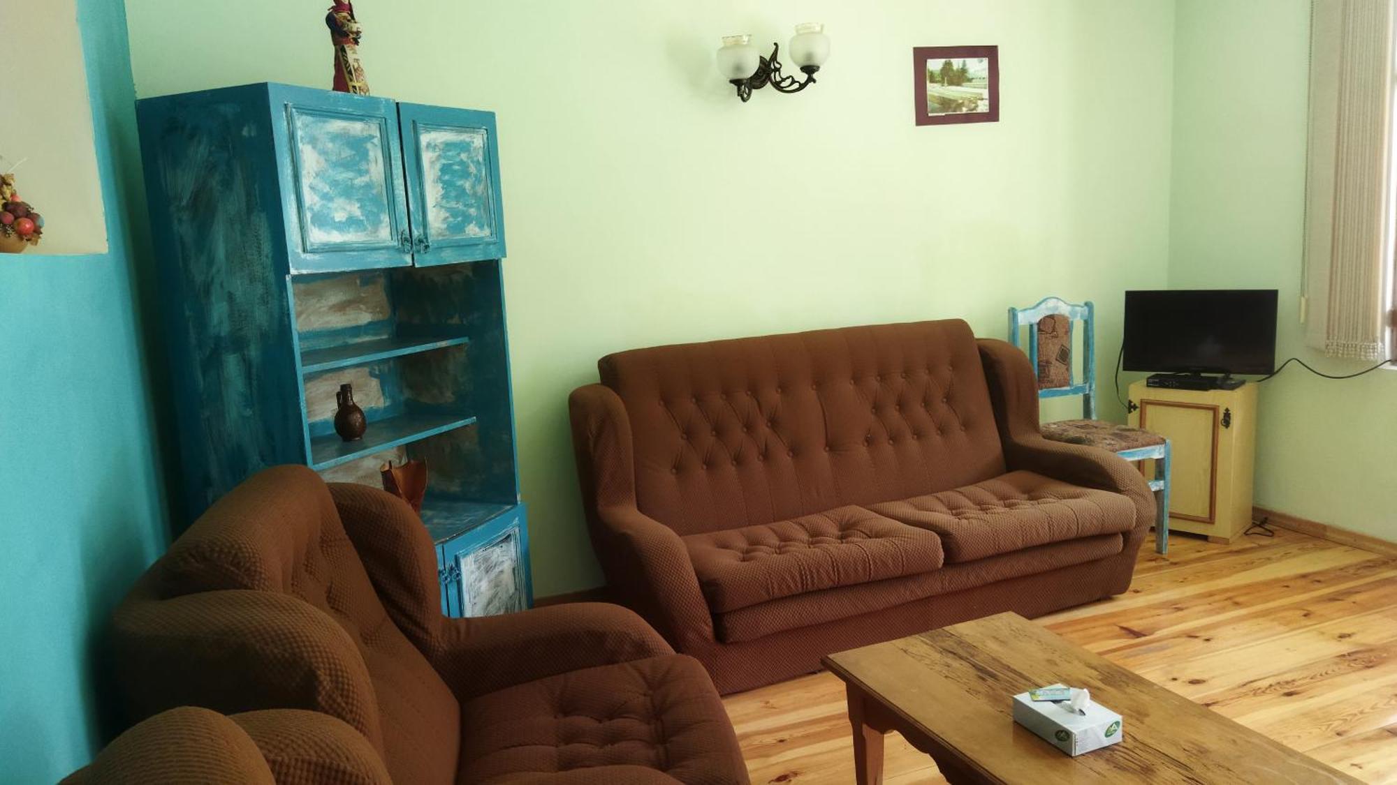 Asine Dilijan Bed & Breakfast Room photo